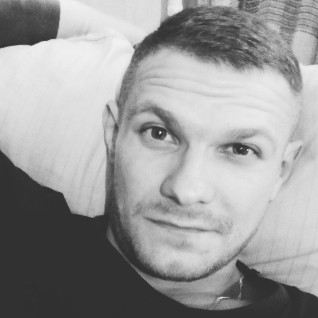 Лунная 13 бердск. Юджин летсплейщик. Юджин сагаз. Юджин сагас. Как менялся юджин сагаз.